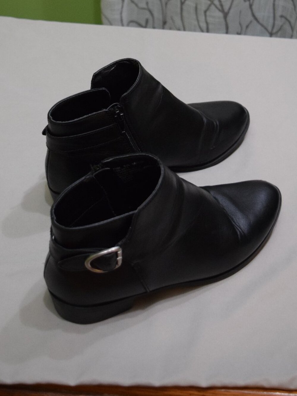St. John's Bay Rayford Black Faux Leather Ankle Boots Women's 7.5M